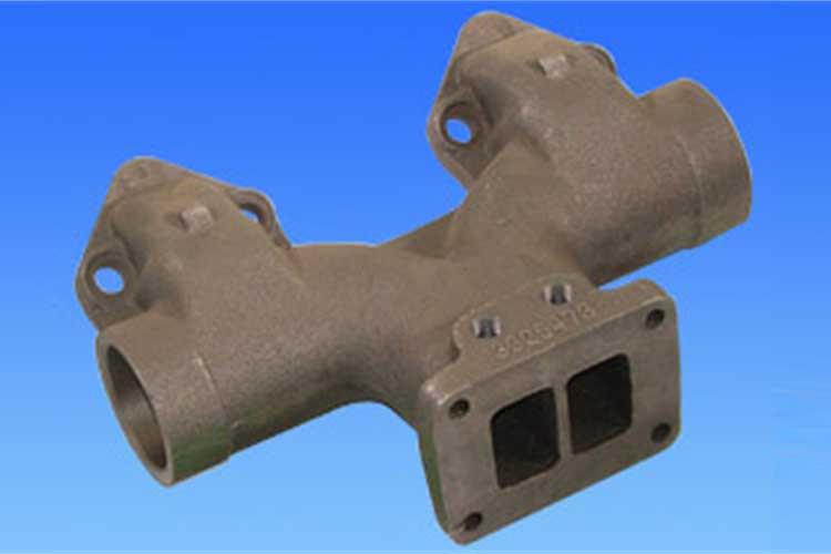 Middle exhaust pipe