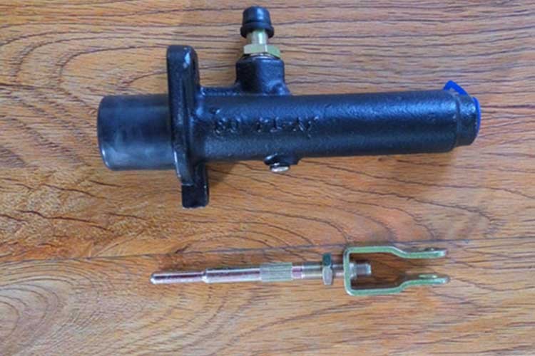 263-20-05000 clutch master cylinder SR20M