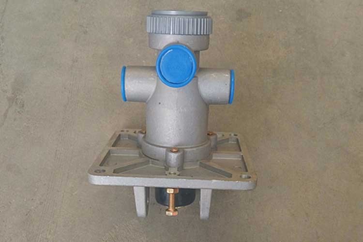 Air brake valve